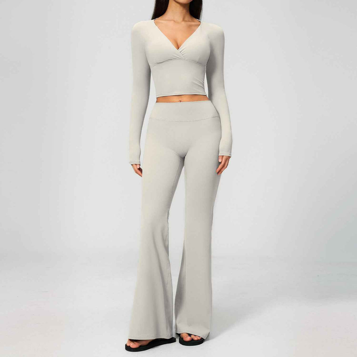 Long Sleeve Flare Yoga Set – V-Neck Crop Top & High-Waisted Flare Pants